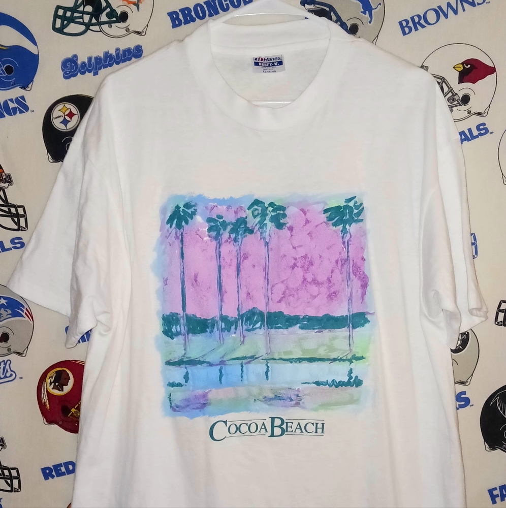 Vintage 1980s Cocoa Beach Florida Single Stitch Painted Puff Print Graphic Shirt